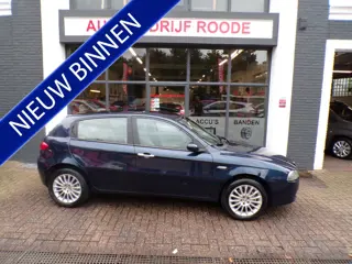 Alfa Romeo 147 1.6 T.Spark Business LEER,NW APK! (bj 2008)