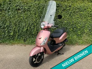 SYM Fiddle 2 45 km E5 Scooter Rose Gold BETAAL met in3