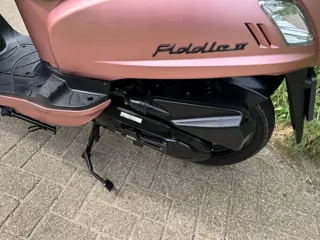Foto 18 van SYM Fiddle 2 45 km E5 Scooter Rose Gold BETAAL met in3
