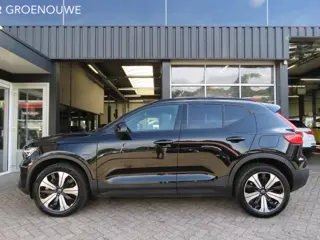 Foto 13 van VOLVO XC40 RECHARGE CORE 70 KWH / soh 92% / Trekhaak / Camera / BOVAG garantie