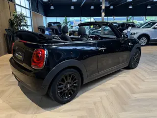Foto 14 van MINI Cabrio 1.5 Cooper Salt AUTOMAAT | (bj 2020)