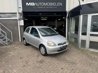 Foto 18 van Toyota Yaris 1.0-16V VVT-i Sol/Semi-Automaat!77DKM!Nap/APK!