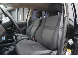 Foto 19 van Toyota Yaris 1.5 VVT-i T-Sport
