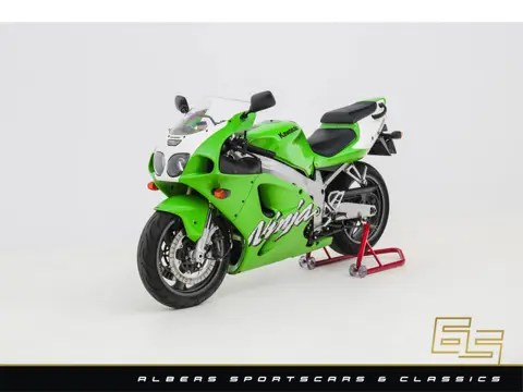 Kawasaki Ninja ZX-7R ZX750P3 - All original - Unmodified - '98 model - Lime Green / Pearl Alpine Whi