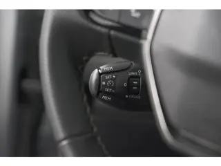 Foto 18 van Peugeot 208 1.2 Hybrid 145 e-DCS6 GT | Alcantara Pakket | Camera | Apple Carplay | Stoelverwarming