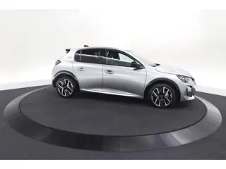 Foto 17 van Peugeot 208 1.2 Hybrid 145 e-DCS6 GT | Alcantara Pakket | Camera | Apple Carplay | Stoelverwarming