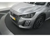 Foto 22 van Peugeot 208 1.2 Hybrid 145 e-DCS6 GT | Alcantara Pakket | Camera | Apple Carplay | Stoelverwarming