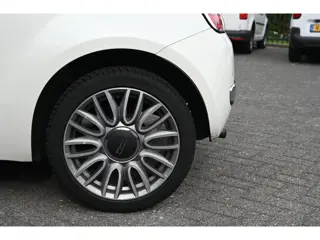 Foto 15 van Fiat 500 C 0.9 TwinAir Turbo Cult Xenon Leder Clima