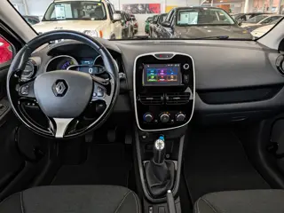 Foto 13 van Renault Clio Estate 0.9 TCe Expression Airco, Cruise Control, Stuurbekrachtiging
