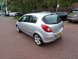 Foto 17 van Opel Corsa 1.4-16V Business Sport (bj 2008)