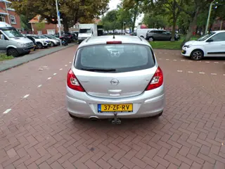 Foto 16 van Opel Corsa 1.4-16V Business Sport (bj 2008)