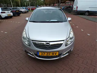 Foto 12 van Opel Corsa 1.4-16V Business Sport (bj 2008)
