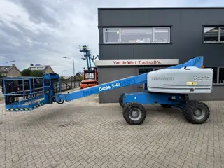 Genie S-40 Telescoop hoogwerker / boomlift  4x4 DEUTZ DIESEL 14.2M Werkhoogte 2013