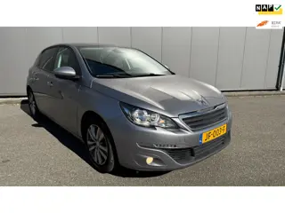 Peugeot 308 1.2 PureTech Blue Lease Executive pano navi clima