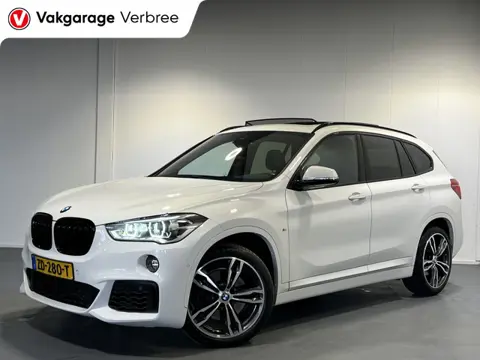 BMW X1 sDrive20i Executive Edition Panoramadak | Trekhaak | Navigatie/Android/Apple Carplay | LM Vel