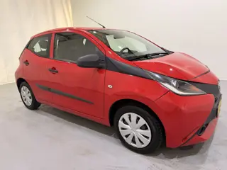 Toyota Aygo 1.0 VVT-i X-Fun 5 Drs Airco NAP (bj 2017)