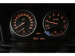 Foto 13 van BMW 2 Serie Gran Tourer 218i Centennial High Executive 7p (TREKHAAK, STOELVERWARMING, ELEKTR STOELEN