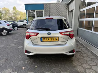 Foto 16 van Toyota Yaris 1.5 Hybrid Dynamic (bj 2020, automaat)