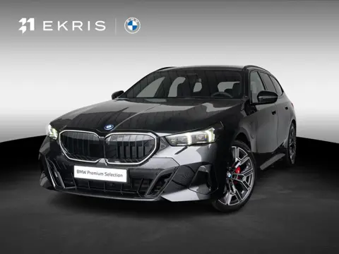 BMW 5 Serie Touring 530e xDrive SoH 100% | M Sportpakket Pro | Innovation Pack | Stoelventilatie | S