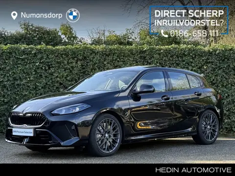 BMW 1-serie 120 | M-Sport Pro | Panorama | Head-Up | Stoelverw. + Stuur verw. | 19'' | Comfort Acces