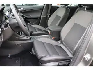 Foto 14 van Opel Astra Sports Tourer 1.2 96kw Elegance org.NL camera comfort-stoelen