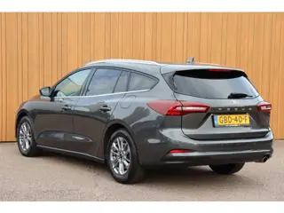 Foto 18 van Ford Focus Wagon 1.0 EcoBoost Hybrid Titanium org.NL