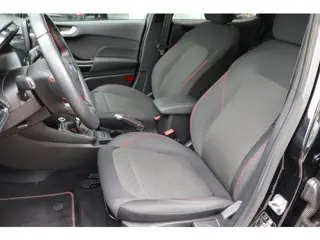 Foto 14 van Ford Fiesta 1.0 EcoBoost ST-Line org.NL navi pdc