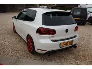 Foto 14 van Volkswagen Golf 2.0 GTI ADIDAS EDITION GETUNED JD ENGENEERING
