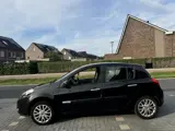 Foto 26 van Renault Clio 1.2 TCe Dynam Keyl Clima BT Navi Cruise
