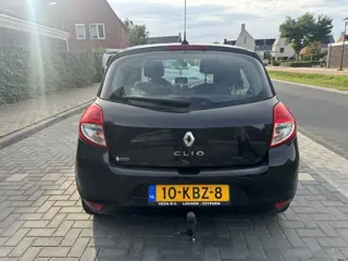 Foto 20 van Renault Clio 1.2 TCe Dynam Keyl Clima BT Navi Cruise