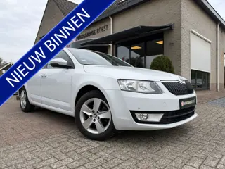 Škoda Octavia Combi 1.4 TSI Ambition Business Trekhaak / Navigatie / All-Seasons