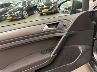 Foto 12 van Volkswagen Golf Variant 1.4 TSI Comfortline Business * Navigatie / Parkeersensoren / Cruise control