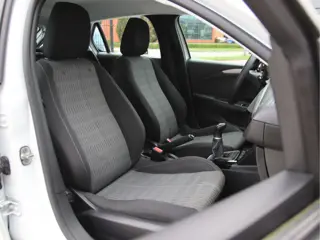 Foto 11 van Opel Corsa 1.2 Edition Bluetooth, Lane assist, PDC, LMV Aanbieding!