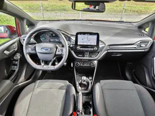 Foto 13 van Ford Fiesta 1.0 EB ST-Line | CLIMA | NAVI | CRUISE | DODEHOEK DETECTIE |