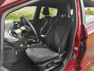 Foto 15 van Ford Fiesta 1.0 EB ST-Line | CLIMA | NAVI | CRUISE | DODEHOEK DETECTIE |