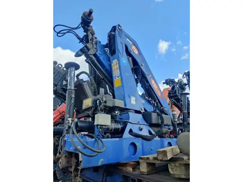 PM autolaadkraan / crane remote control Serie 12.5