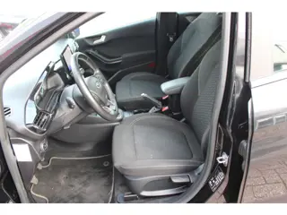 Foto 18 van Ford Fiesta 1.0 EcoBoost Hybrid Titanium (bj 2022)