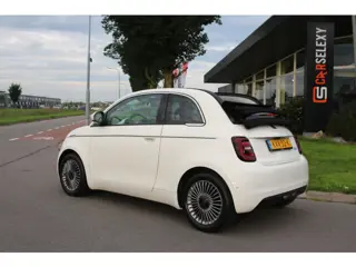 Foto 19 van Fiat 500 C Urban 42 kWh | CAMERA | STOELVERW | DODE HOEK