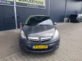 Foto 23 van Opel Corsa 1.4 Turbo Cosmo OPC-Performance (bj 2013)