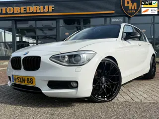 BMW 1-serie 114i HIgh Executive | Airco | PDC | Cruise | Sport-Line |
