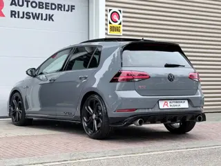 Foto 18 van Volkswagen Golf 2.0 TSI GTI TCR Pano/Keyless/Camera
