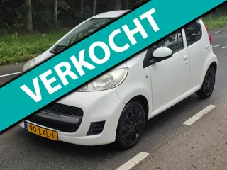Peugeot 107 1.0-12V XS / AIRCO / NAP