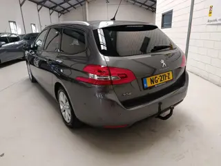 Foto 13 van Peugeot 308 SW 1.2 PureTech Style AIRCO | AUDIO | LMV | CV OP AFSTAND | NAVI | CRUISE CONTROL | PDC
