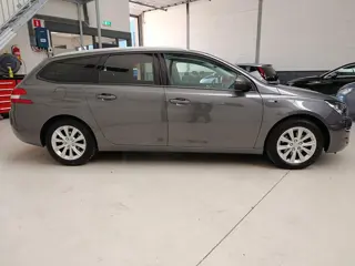 Foto 17 van Peugeot 308 SW 1.2 PureTech Style AIRCO | AUDIO | LMV | CV OP AFSTAND | NAVI | CRUISE CONTROL | PDC
