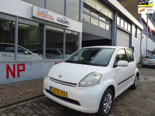 Daihatsu Sirion 2 1.0-12V Trend
