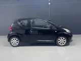 Foto 29 van Toyota Aygo 1.0 | NAP | Airco | Elektrische ramen | Centrale deurvergrendeling | Onderhoudshistorie