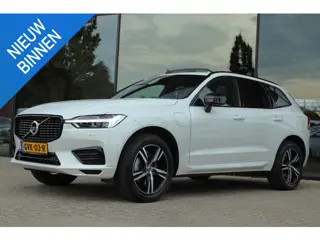 VOLVO XC60 2.0 RECHARGE T6 340PK AWD R-DESIGN | PANO | TREKHAAK | CARPLAY | HUD | HARMAN/KARDON | AC