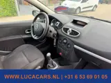 Foto 25 van Renault Clio 1.2-16V Collection AIRCO CRUISE ISOFIX NIEUWE APK!