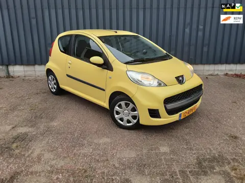 Peugeot 107 1.0-12V XS