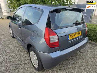 Citroen C2 1.1i APK 17-3-2027 ZGAN banden! *950,-*
